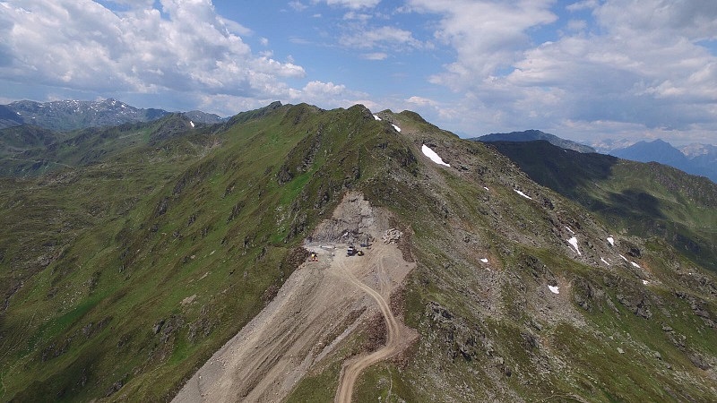Überblick zur Lage der Baustelle im Skigebiet Hochzillertal